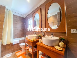 Bel appartement meublé 3 chambres terrasse - Appartement à louer - Casablanca