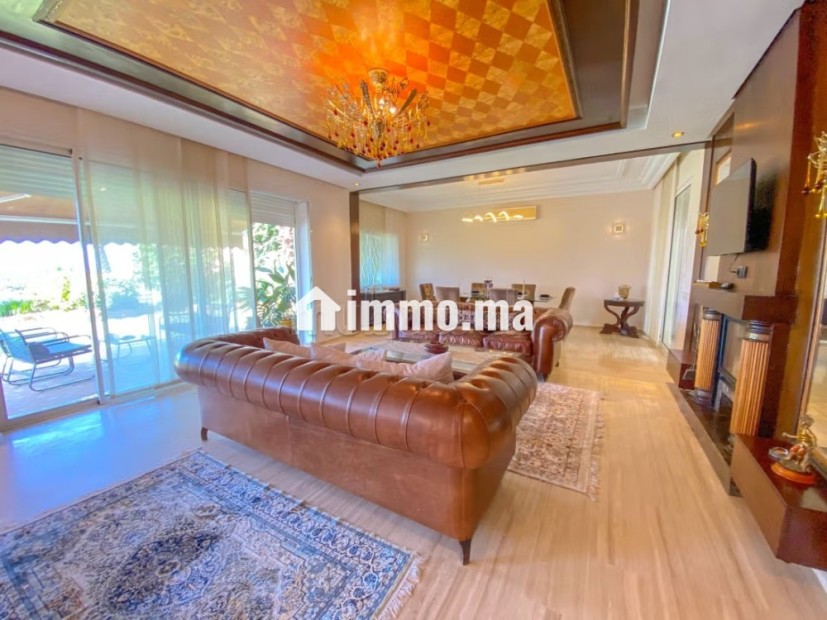 Somptueuse villa à louer à Ain Diab.
Superficie 540 m².
Meublé - Location Immobilier - Casablanca - photo 6