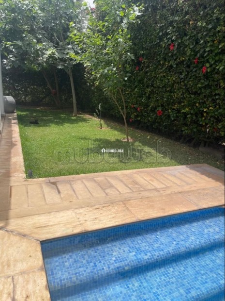 Très Belle villa à vendre à Bouskoura ville. 4 chambres. Tres grand Jardin - Vente Immobilier - Bouskoura - photo 5