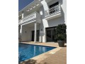 À VENDRE villa 361 m2 de luxe Bouskoura Ville Verte.
Superficie 371 m².
Places de parking et terrasse - miniature 1