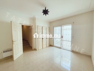 A vendre RDC 2 chambres avec cour a racine - Appartement à vendre - Casablanca