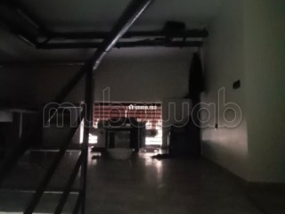Beau local à vendre à Plateau Al Batha. Surface de 160 m². Chauffage central et porte blindée - Local commercial à vendre - Casablanca