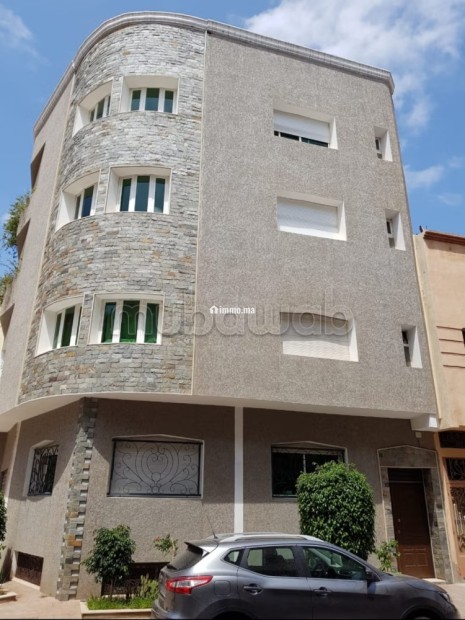 Maison à la vente à Sidi Maarouf. 5 chambres. Porte blindée, salon marocain - Vente Immobilier - Casablanca - photo 1