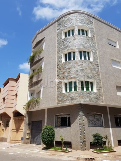 Maison à la vente à Sidi Maarouf. 5 chambres. Porte blindée, salon marocain - Vente Immobilier - Casablanca - photo 2