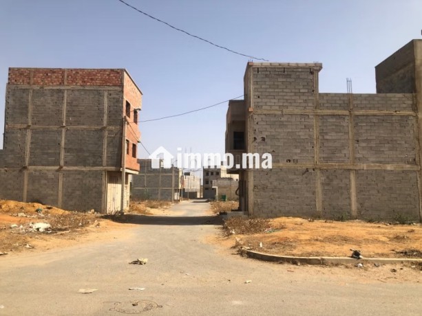 terrain-commercial-a-ait-malek-big-2