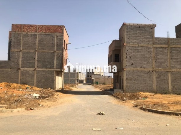 terrain-commercial-a-ait-malek-big-3