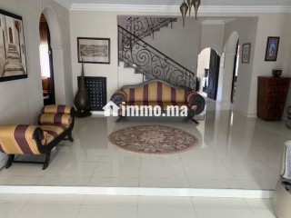 Villa d'exception dans quartier prisé de Rabat - Villa à vendre - Rabat