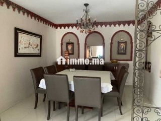 Villa d'exception dans quartier prisé de Rabat - Villa à vendre - Rabat