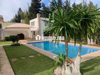 Villa d'exception dans quartier prisé de Rabat - Villa à vendre - Rabat