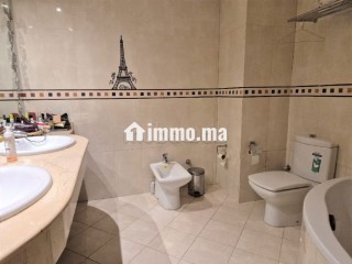Grand appartement meublé quartier Racine - Appartement à louer - Casablanca