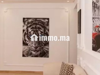 Sublime appartement style haussmanien avec terrasse - Appartement à louer - Casablanca