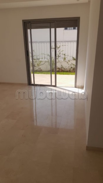 Bel appartement en location en Centre Ville. 4 pièces confortables. Parking et jardin - Location Immobilier - Temara - photo 1