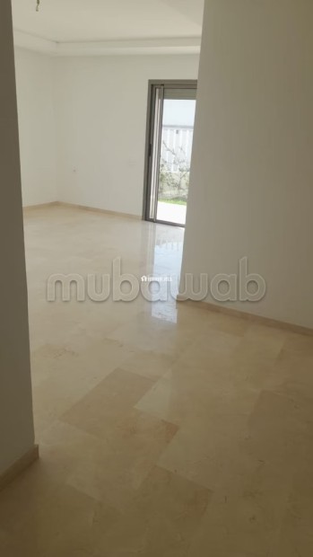 Bel appartement en location en Centre Ville. 4 pièces confortables. Parking et jardin - Location Immobilier - Temara - photo 3