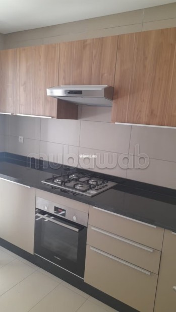 Bel appartement en location en Centre Ville. 4 pièces confortables. Parking et jardin - Location Immobilier - Temara - photo 5