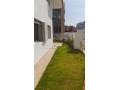 Bel appartement en location en Centre Ville. 4 pièces confortables. Parking et jardin - miniature 2