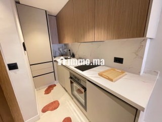 Studio neuf jamais habité et très joliment meublé et sans vis à vis - Appartement à louer - Casablanca