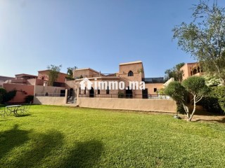 Riad 340. M2 avec piscine entièrement rénové - Villa à vendre - Marrakech