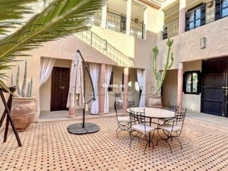 Riad 340. M2 avec piscine entièrement rénové - Villa à vendre - Marrakech