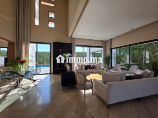 villa-moderne-avec-piscine-residence-fermee-bouskoura