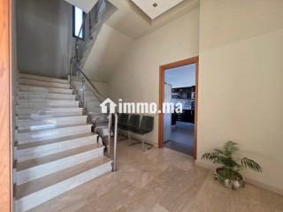 Villa moderne avec piscine résidence fermée Bouskoura - Villa à louer
