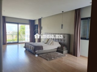Villa moderne avec piscine résidence fermée Bouskoura - Villa à louer