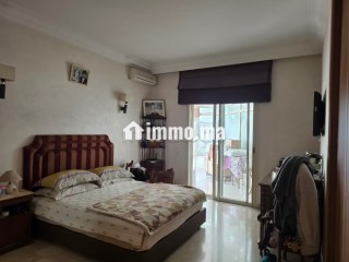Grand appartement en résidence fermée - Appartement à vendre - Casablanca