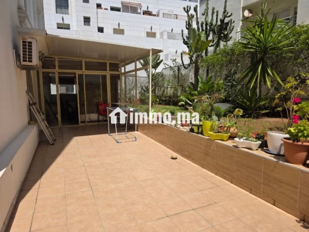 grand-appartement-en-residence-fermee-big-0