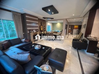 Villa de haut standing à vendre à El Menzeh. 6 pièces. Système de parabole et salon marocain - Villa à vendre - Autre