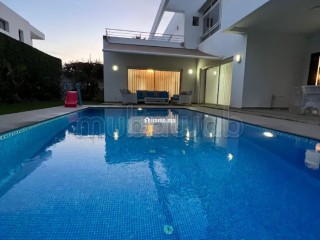 Maison de haut standing à vendre à Souissi. 10 pièces. Piscine et air conditionné - Maison à vendre - Rabat