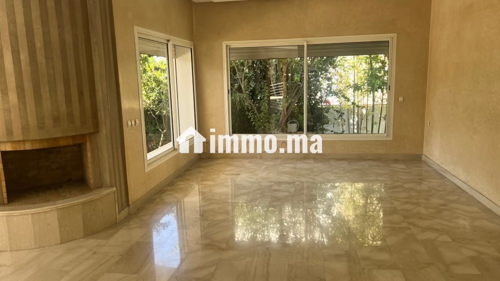 Splendide villa à vendre à Riyad. 4 belles chambres. Cheminée et garage - Vente Immobilier - Rabat - photo 2