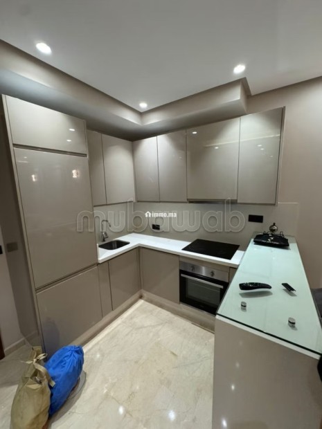 Appartement à l'achat à Les Hôpitaux. 1 Pièce. Double vitrage et porte blindée - Vente Immobilier - Casablanca - photo 2