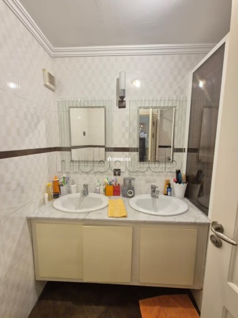 Victor Hugo, bel appartement, 2 ch, beaux volumes - Vente Immobilier - Marrakech - photo 7