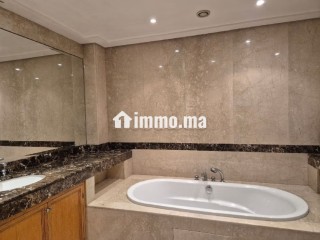 Grand appartement quartier Maarif Extension - Appartement à vendre - Casablanca