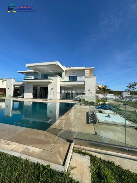 Villa en vente avec piscine privée en bord de mer - Vente Immobilier - Tanger - photo 1