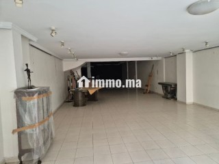 Magasin au Triangle d'Or - Appartement à vendre - Casablanca
