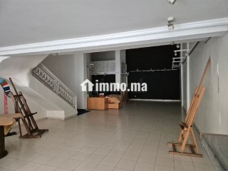 Magasin au Triangle d'Or - Appartement à vendre - Casablanca