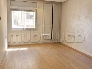 Apparemment refait à neuf à louer vide - Appartement à louer - Casablanca