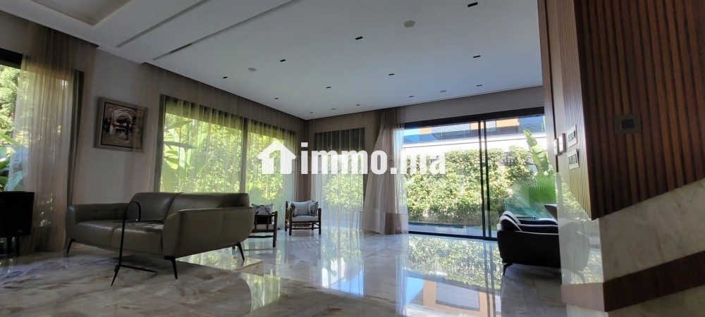 Villa neuve, moderne et luxueusement meublée - Location Immobilier - Casablanca - photo 2