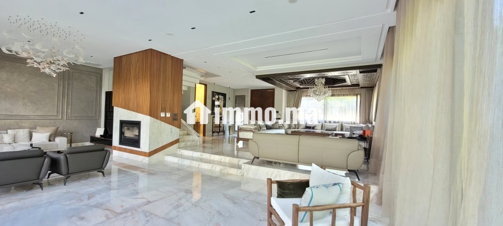 Villa neuve, moderne et luxueusement meublée - Location Immobilier - Casablanca - photo 4