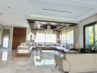 Villa neuve, moderne et luxueusement meublée - Villa à louer - Casablanca