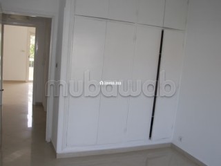 Triplex vide en location cil - Appartement à louer - Casablanca