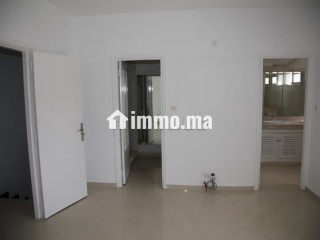 Triplex vide en location cil - Appartement à louer - Casablanca