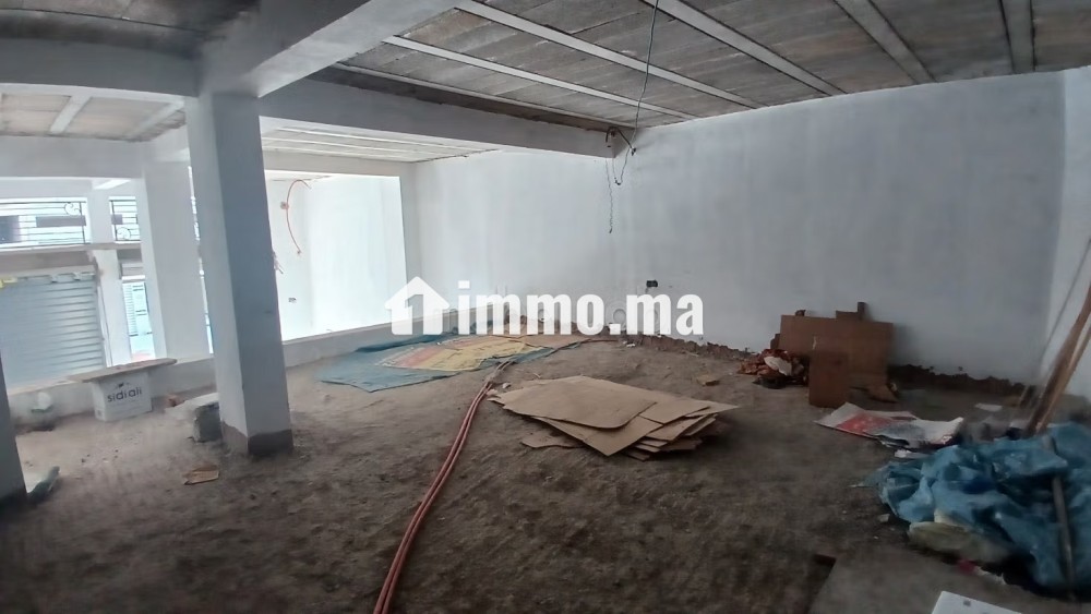 Dar Bouazza, vente d un local bien placé 218 m² - Vente Immobilier - Dar Bouazza - photo 1