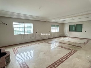 A louer grand appartement sur palmier - Appartement à louer - Casablanca