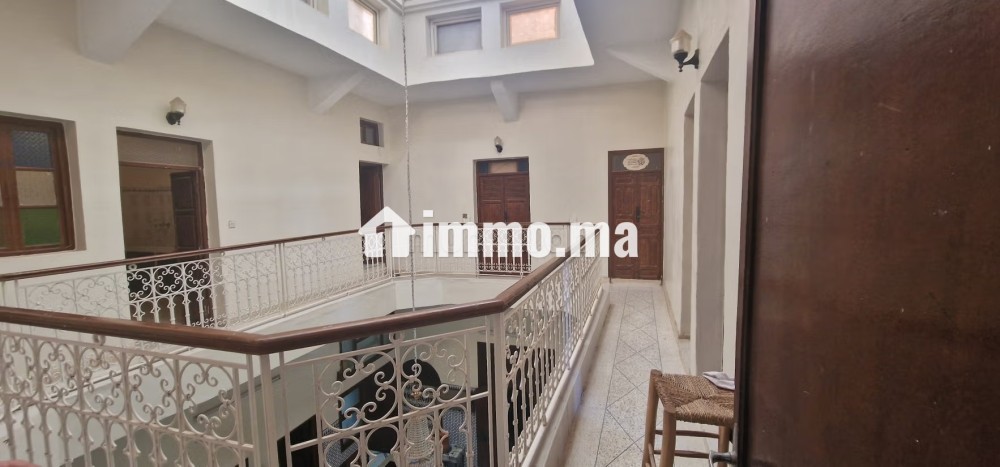 Superbe Riad titré en bon état bien situé - Vente Immobilier - Marrakech - photo 3