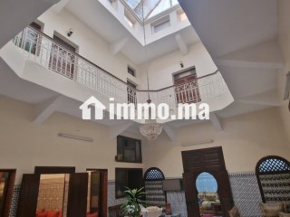 Superbe Riad titré en bon état bien situé - Villa à vendre - Marrakech