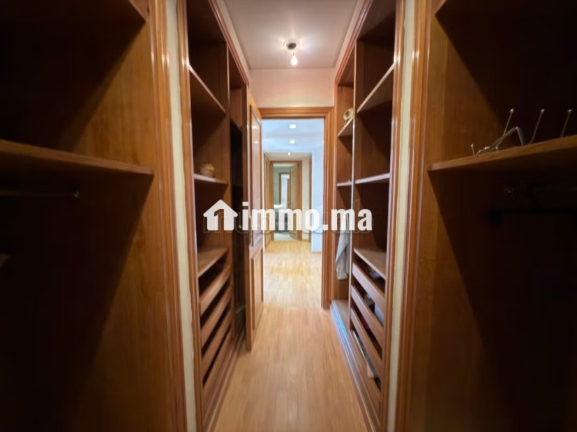 Tres rare appartement 3 façades avec terrasse sans vis a vis étage élevé - Vente Immobilier - Casablanca - photo 7