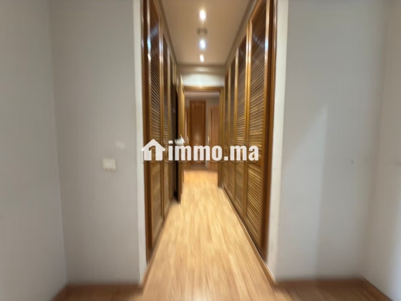 Tres rare appartement 3 façades avec terrasse sans vis a vis étage élevé - Vente Immobilier - Casablanca - photo 8