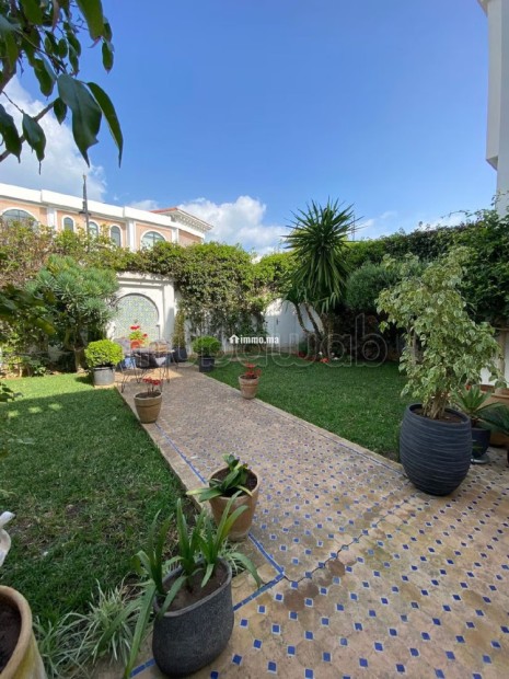 Somptueuse villa à louer à Malabata. Surface de 324 m². Jardin et terrasse - Location Immobilier - Tanger - photo 1