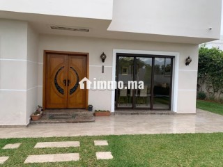 Appartement à louer à Medina. 2 grandes pièces. Cheminée et service de conciergerie - Appartement à louer - Tetouan